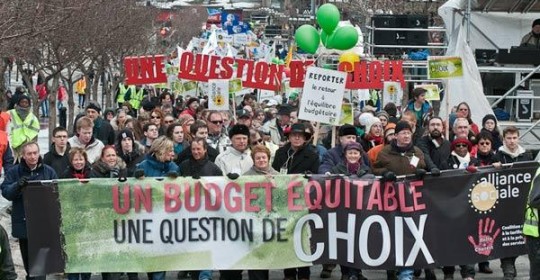 Plus de 50 000 personnes à Montréal réclament un budget équitable pour tous et toutes