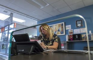 Le personnel de bureau et de l’administration, au cœur du réseau