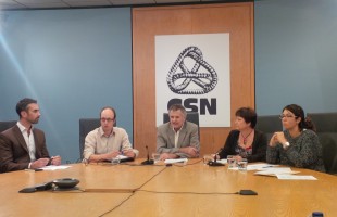 Abolition des agences régionales de santé et services sociaux