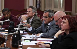 L&rsquo;APTS, la CSN, la CSQ et la FTQ unissent leur voix contre le projet de loi 10
