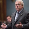Monsieur Barrette, vos lunettes roses, faut les retirer… pis ça presse