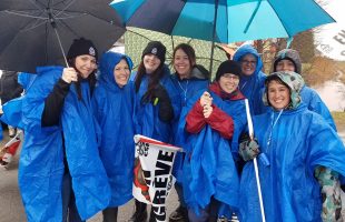 Les travailleuses en grève générale illimitée au CPE Multi-Gardes