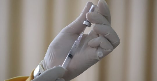 Vaccination obligatoire : un débat qui est en train de déraper, faute de données et de volonté de travailler ensemble