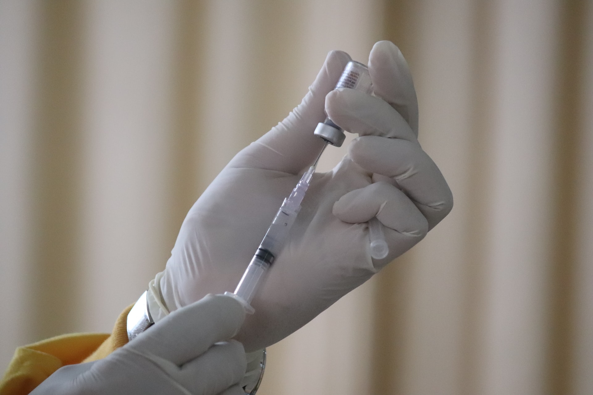 La vaccination obligatoire divise les travailleuses des CPE révèle un sondage de la FSSS-CSN
