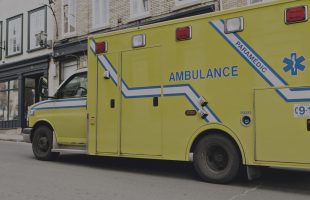 Les délais font craindre pour la sécurité des paramédics et de leurs usagers