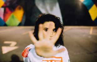 La violence aux femmes exacerbées par la pandémie
