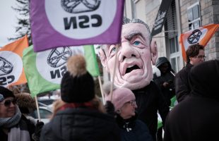 Les grévistes d’Urgences-santé visitent François Legault
