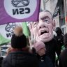 Les grévistes d’Urgences-santé visitent François Legault