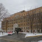 Hôpital de Lachine : Couper des services publics pour les donner au privé c’est non !